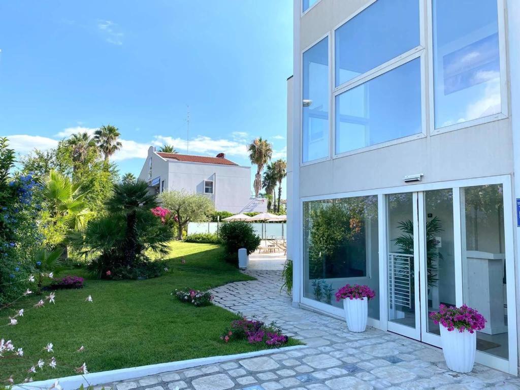Апарт отель Path House - Etna & Sea View Рипосто Экстерьер фото